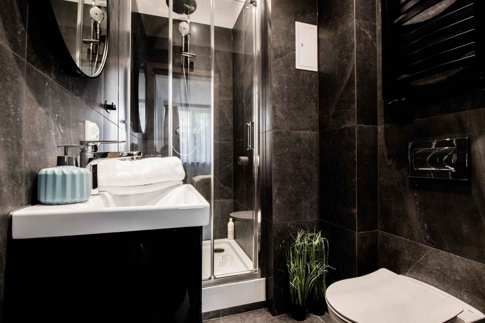 Piotrapartments - Big Life In Apartament